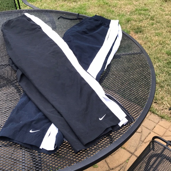 Nike warm up capris. - Picture 7 of 7